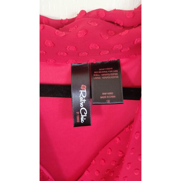 Women's Retro Chic by Torrid Red Textured Dot Chiffon Tie-Neck Dress - Picture 3 of 3